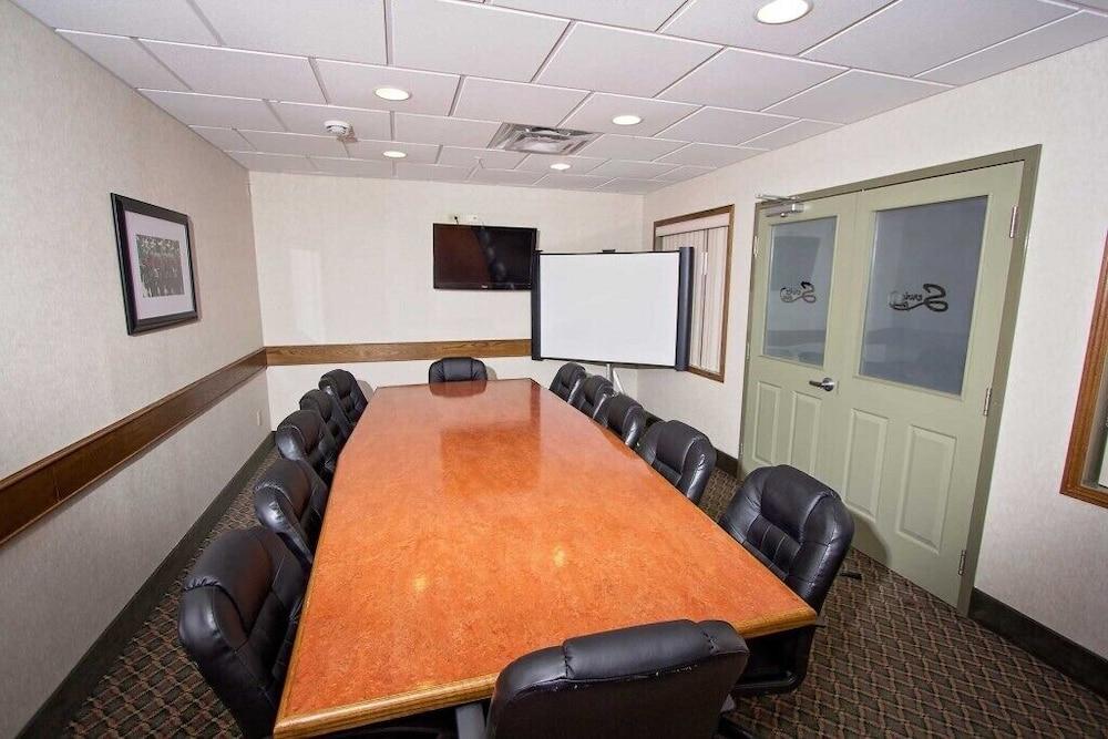 Service Plus Inns & Suites Drayton Valley Екстер'єр фото